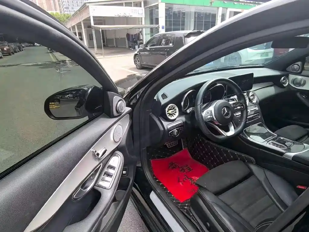 Mercedes-Benz C-Class — миниатюра 7