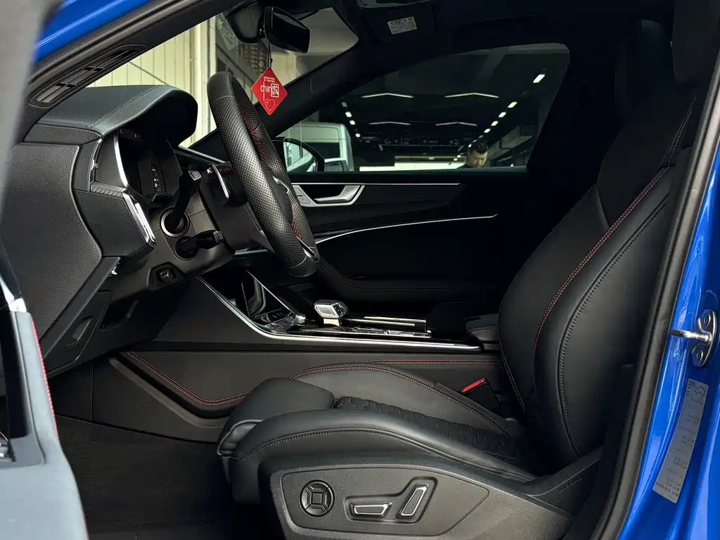 Audi RS 6 — миниатюра 9
