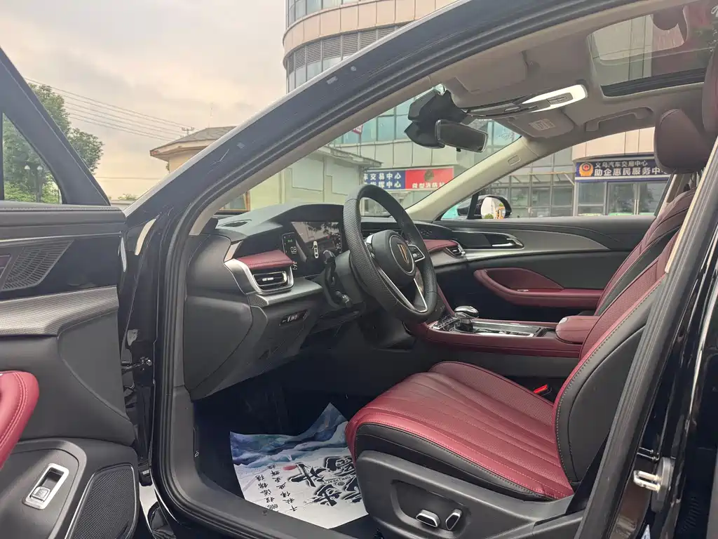Hongqi Hongqi H5 — миниатюра 10