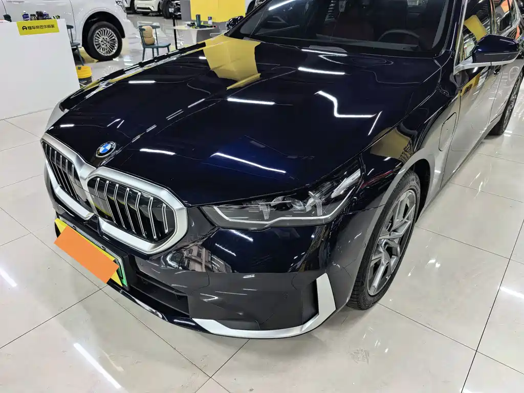 BMW i5 — миниатюра 14