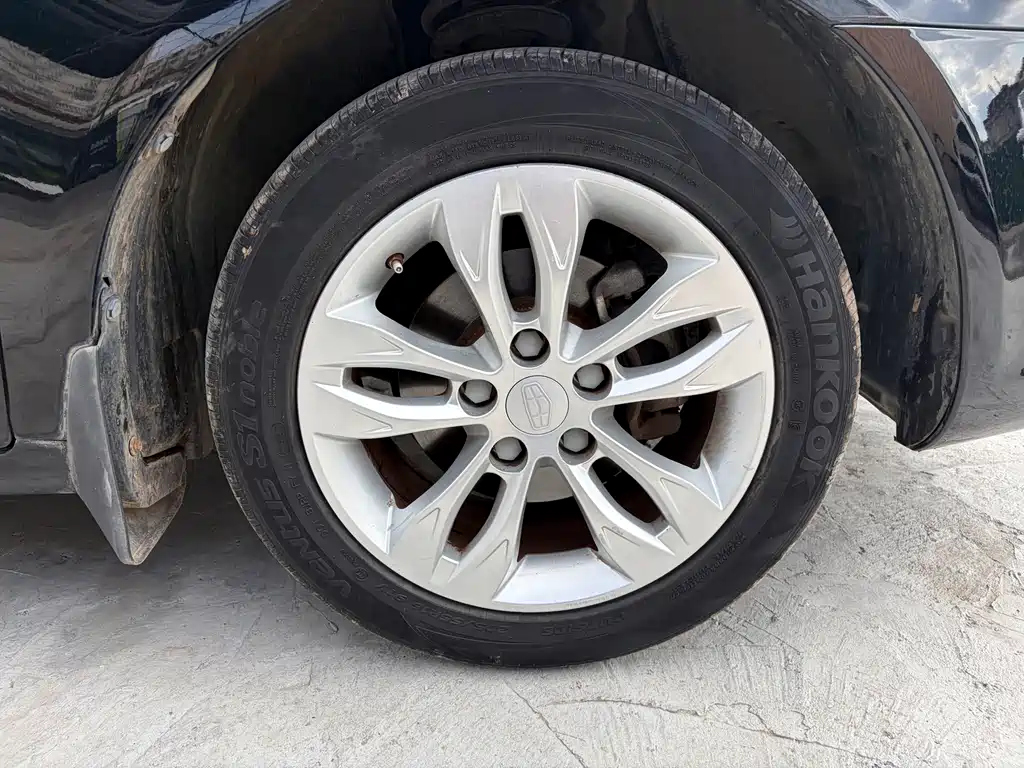 Geely Emgrand — миниатюра 14