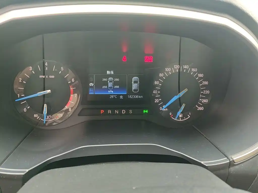Ford Edge — миниатюра 12