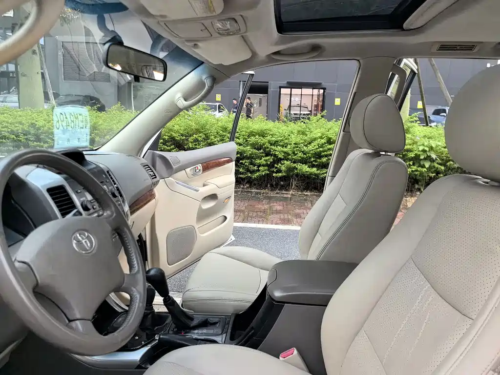 Toyota Prado (Import) — миниатюра 25