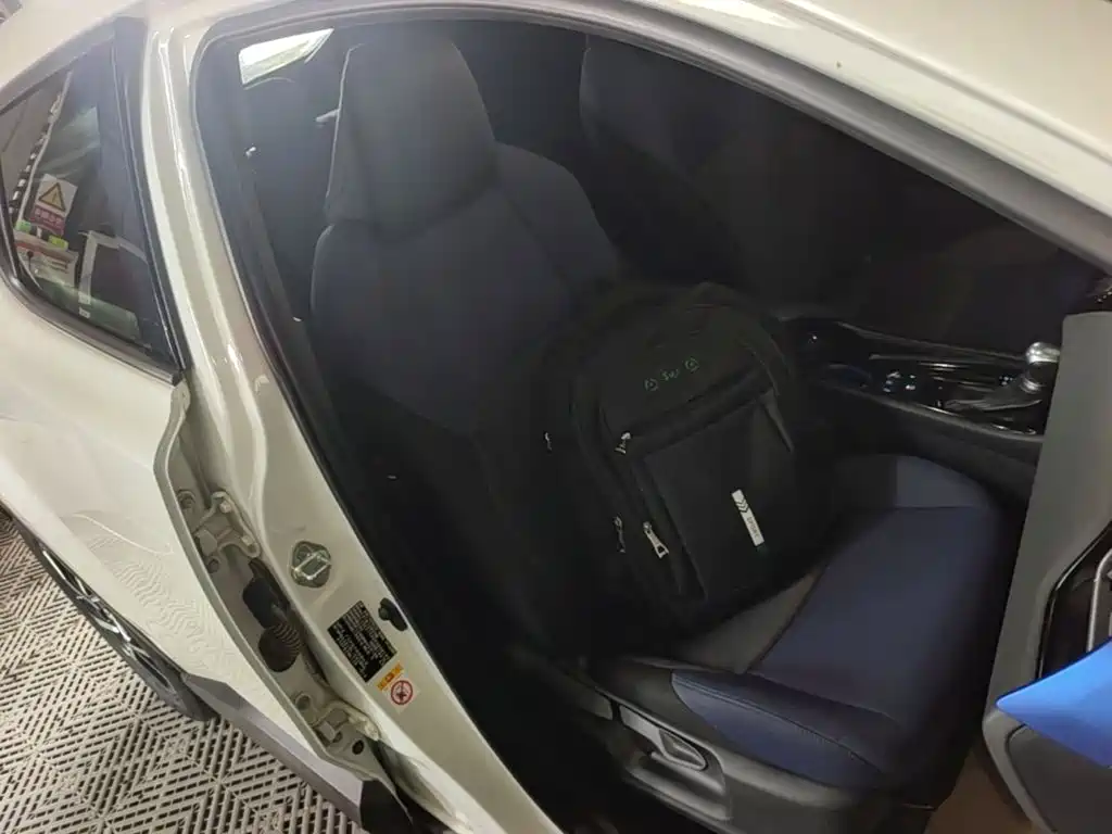 Toyota C-HR — миниатюра 25