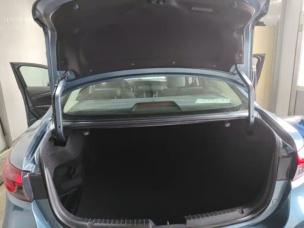 Mazda Atenza — миниатюра 19