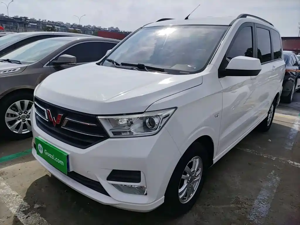 Wuling Hongguang — миниатюра 2