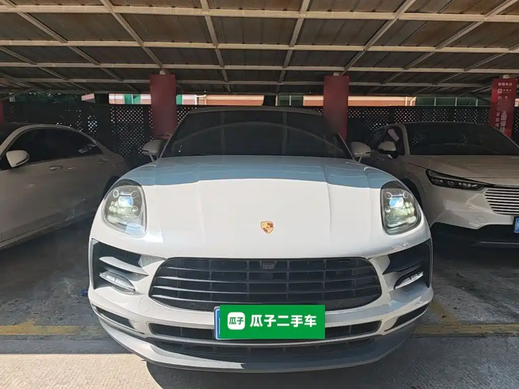 Porsche Macan — миниатюра 3