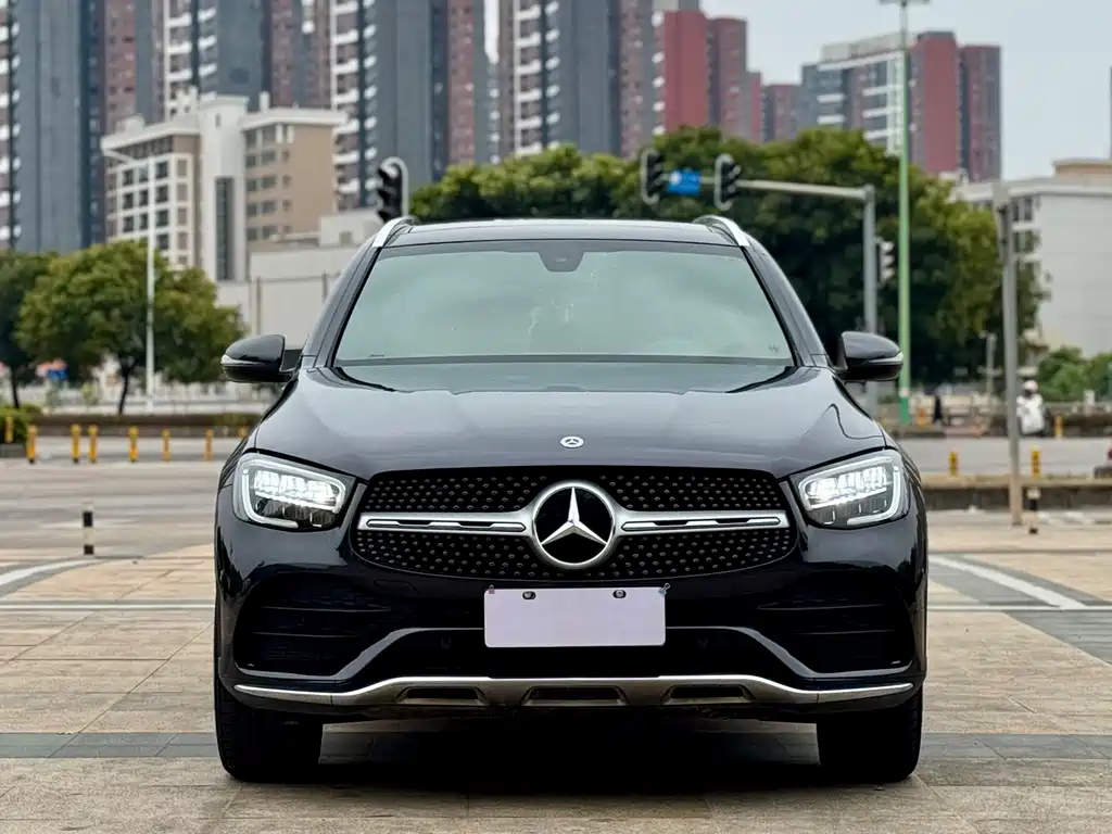 MERCEDES-BENZ GLC