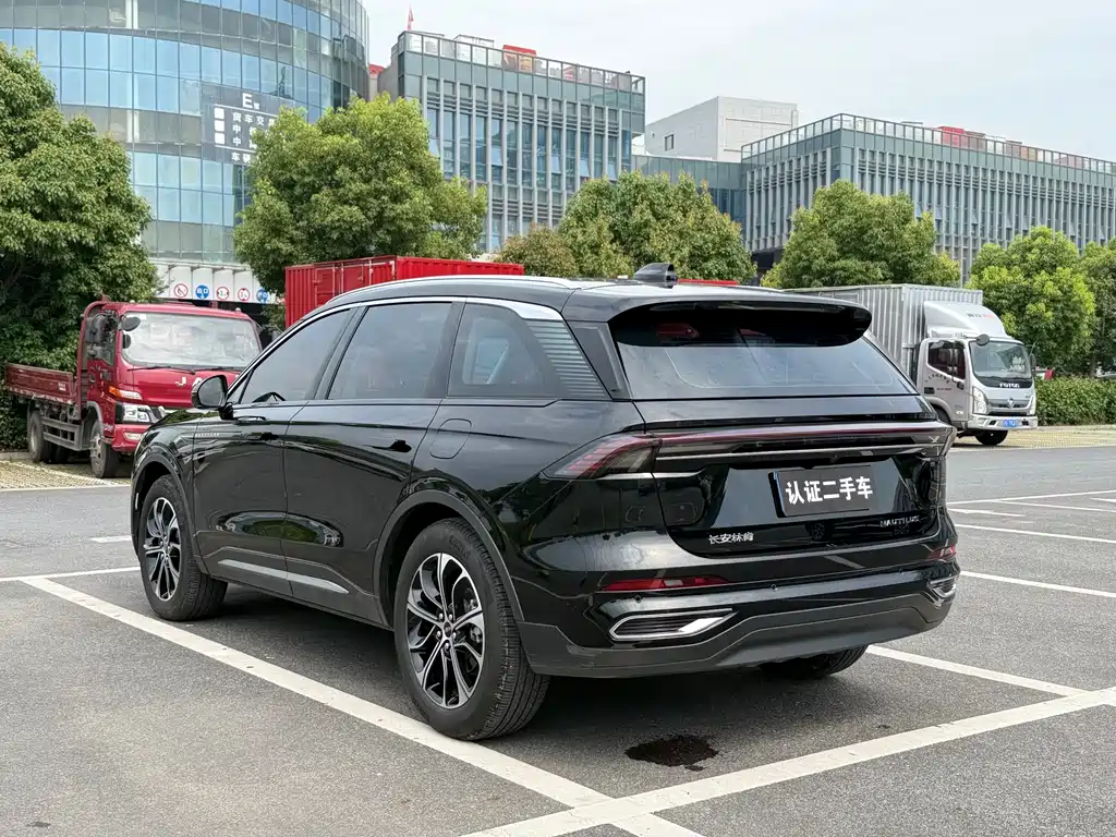 Lincoln Nautilus 2025 2.0T