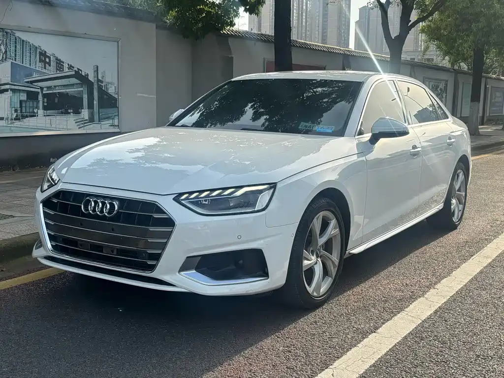 Купить Audi A4L