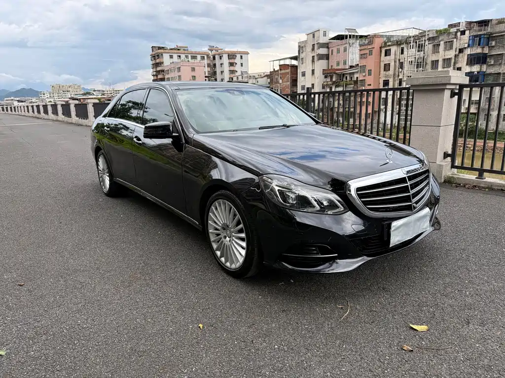 Mercedes-Benz E-Class E 2013 E 260 L CGI