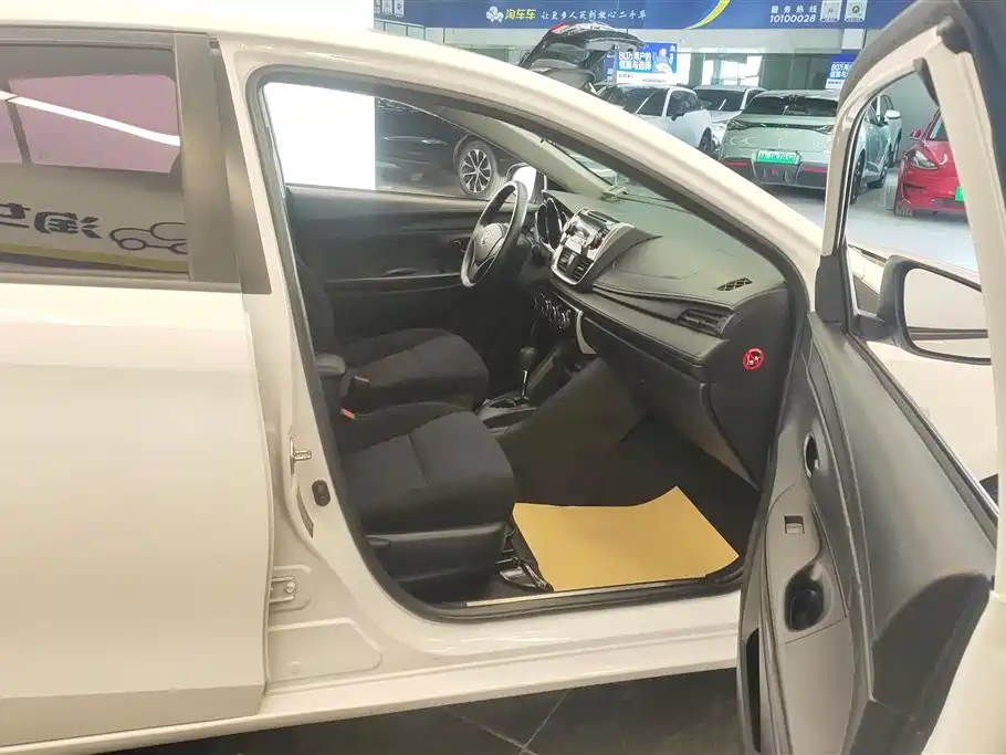 TOYOTA YARIS L ZHIXUAN
