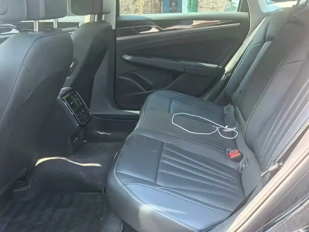 Volkswagen Passat 2026 330TSI Elite