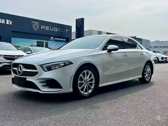 MERCEDES-BENZ A CLASS