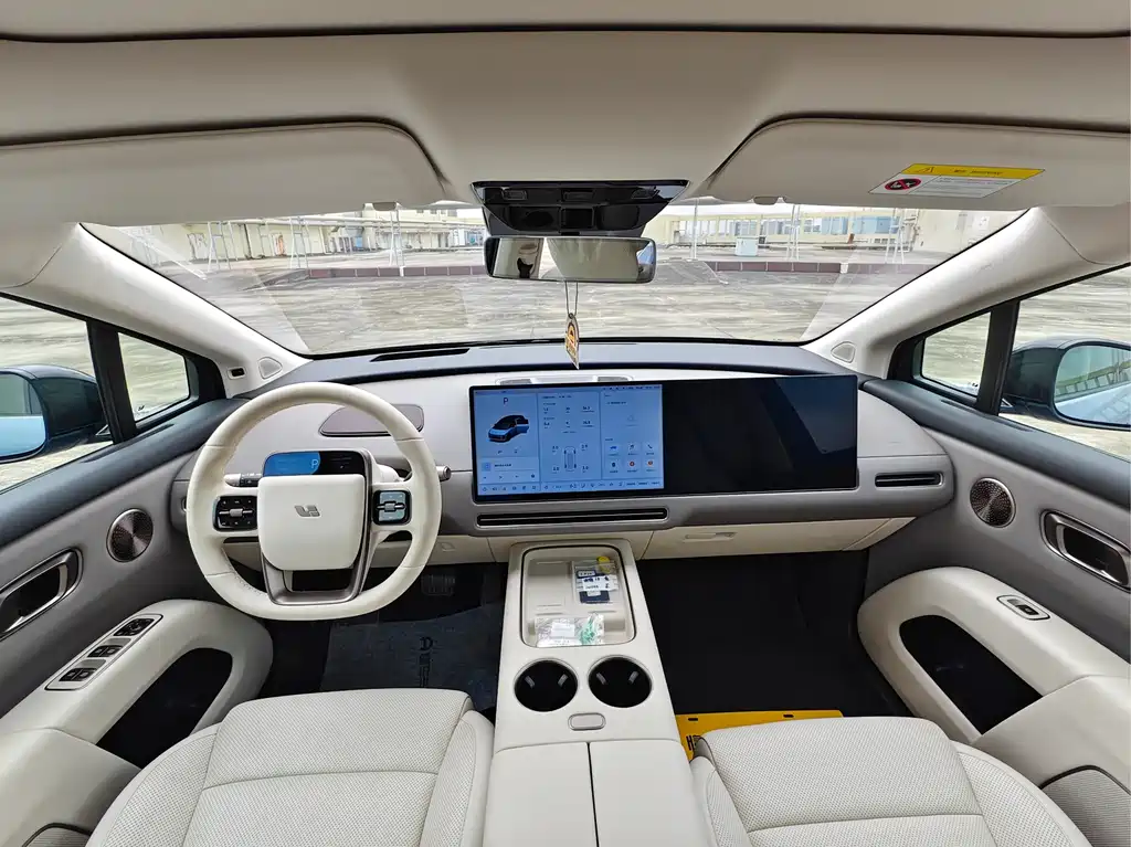 Li Auto i8 2025 Standard