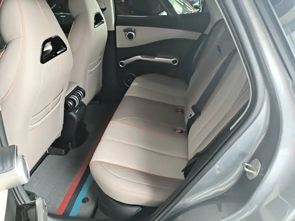 BYD Yuan Plus — миниатюра 17