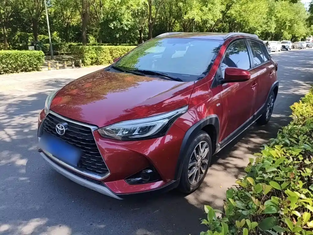 Toyota Yaris L 2021