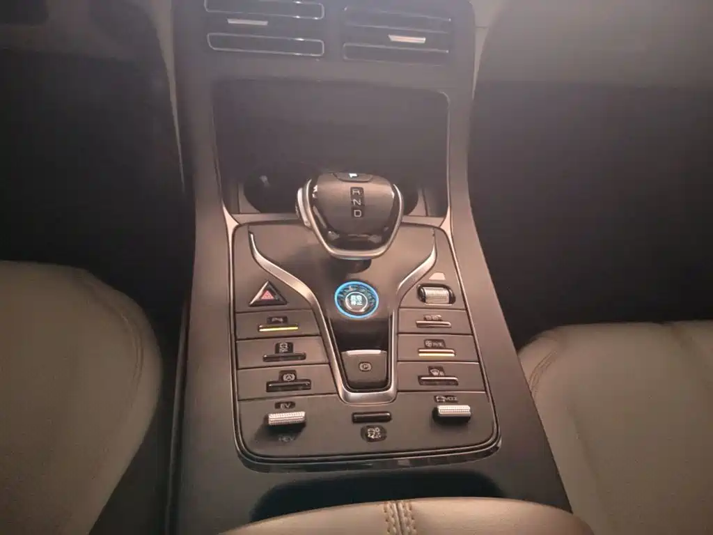 BYD Qin PLUS — миниатюра 14