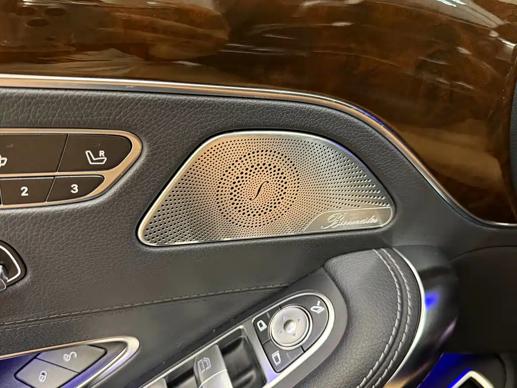 Mercedes-Benz S-Class — миниатюра 8