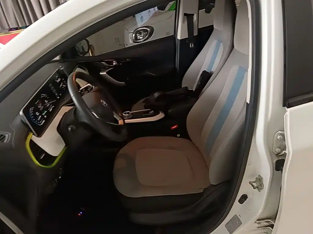 Changan Benben E-Star — миниатюра 15