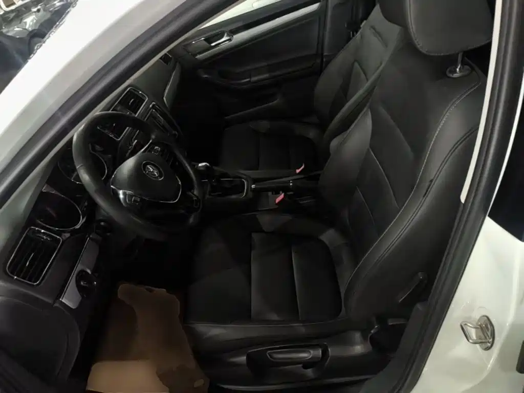 Volkswagen Sagitar — миниатюра 15