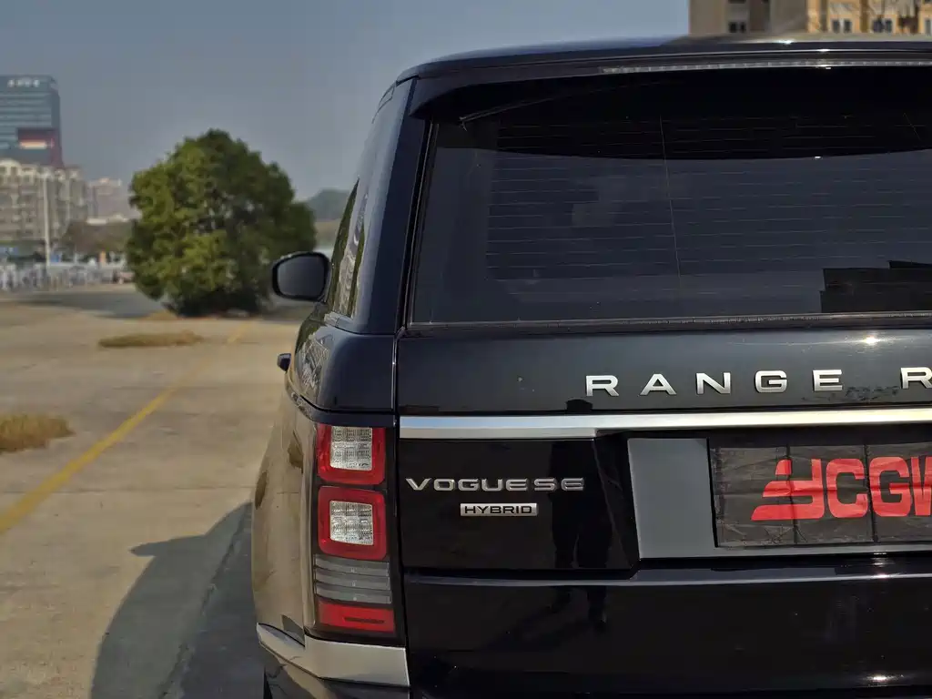Land Rover Range Rover — миниатюра 17