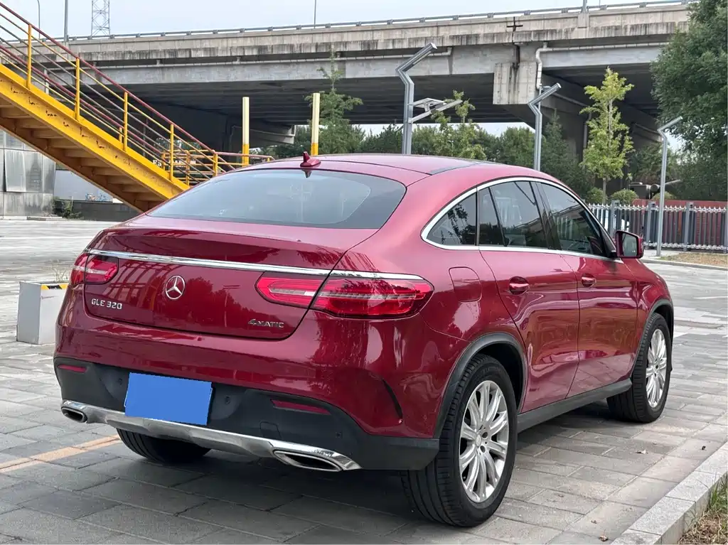 Mercedes-Benz GLE Coupe — миниатюра 18