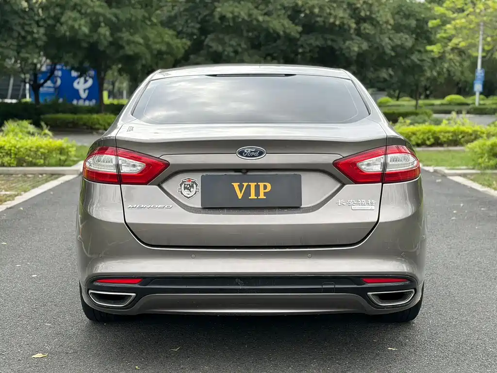 Ford Mondeo — миниатюра 11