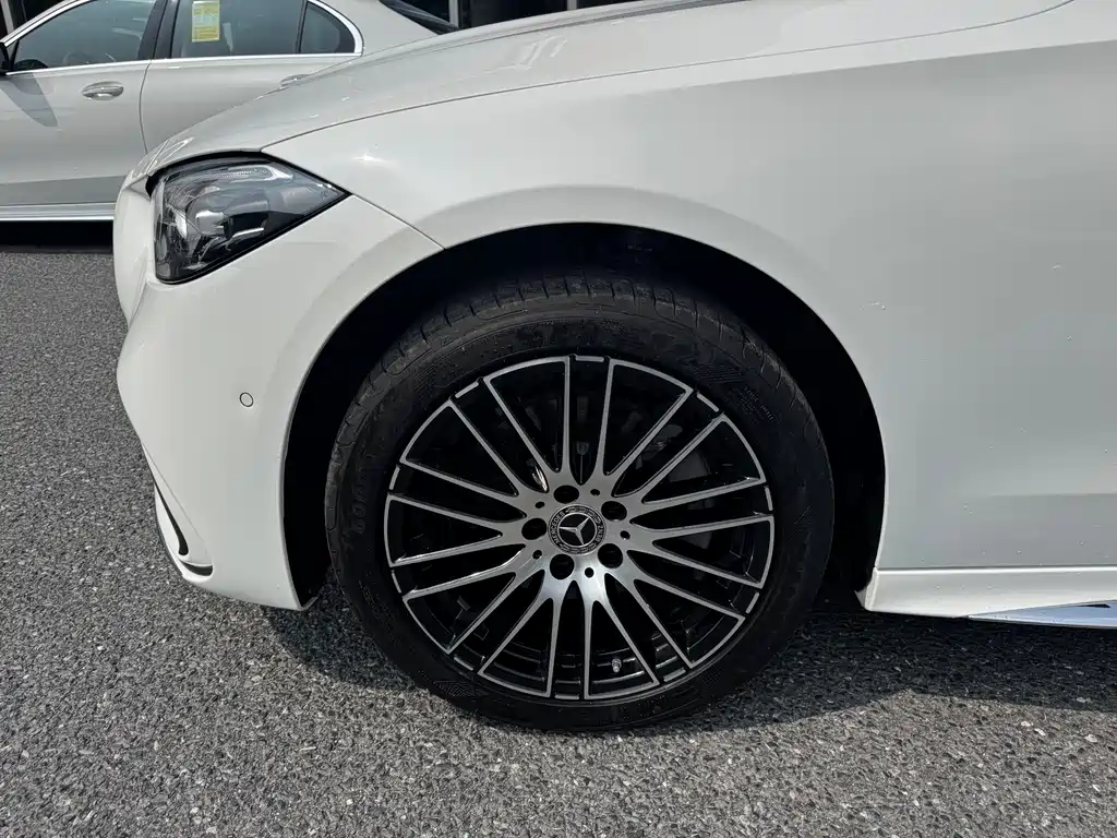 Mercedes-Benz C-Class — миниатюра 8