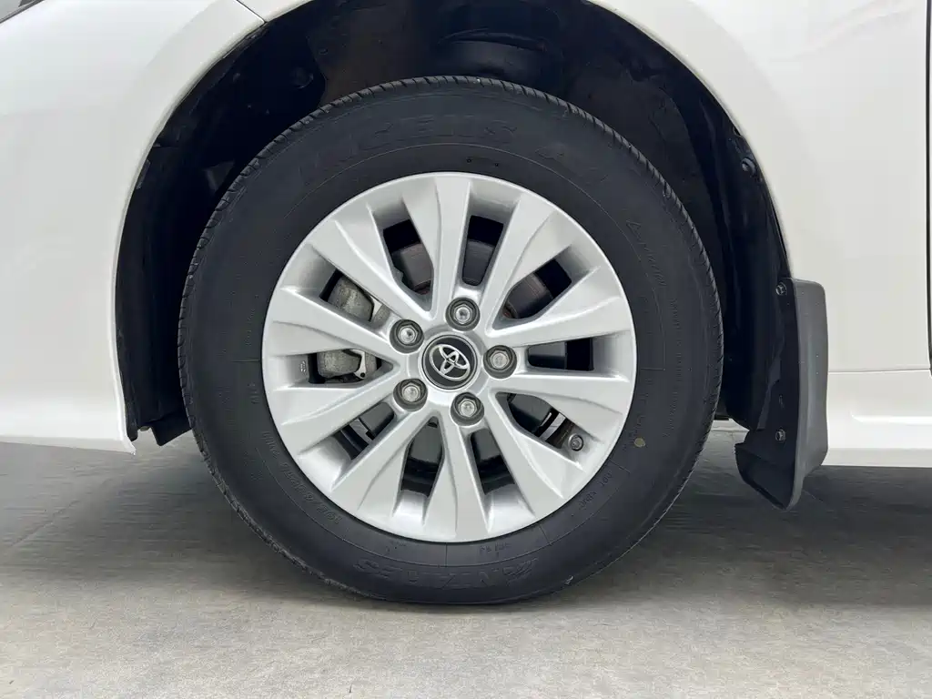 Toyota Corolla — миниатюра 12