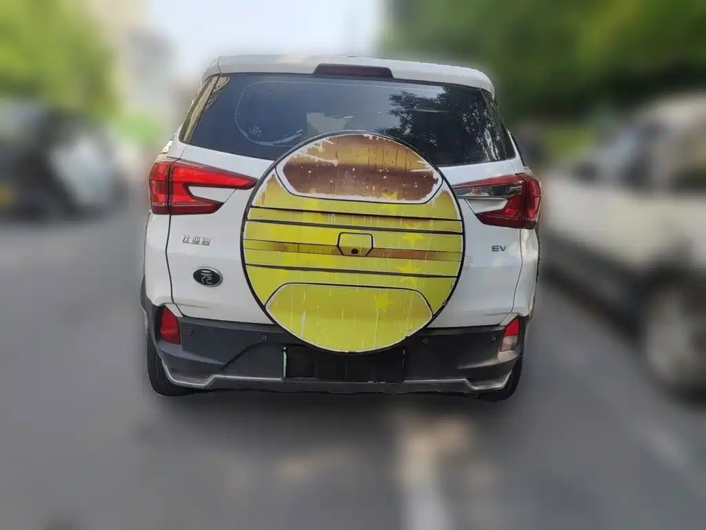 BYD Yuan EV — миниатюра 4