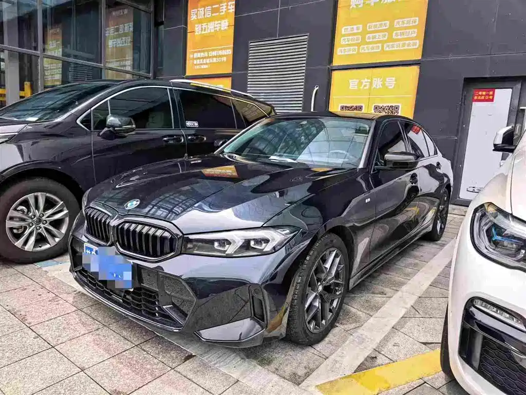 宝马3系 2026款 330Li M运动曜夜套装 2026