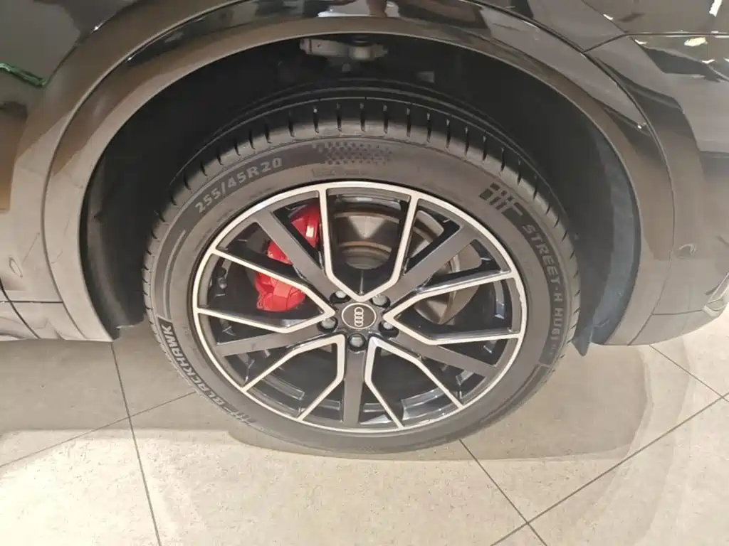 Audi Q5L — миниатюра 12
