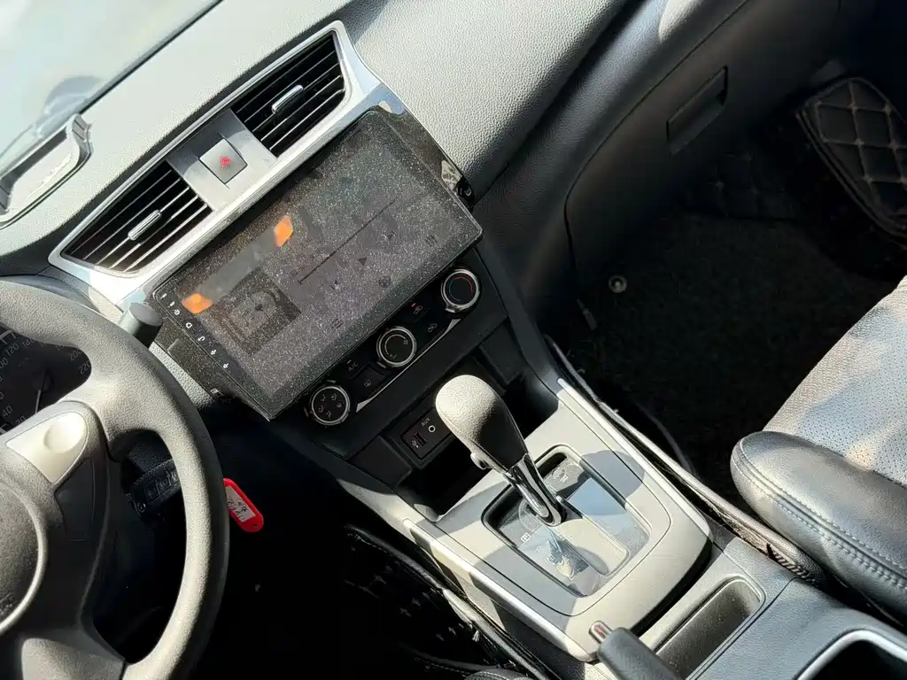 Nissan Sylphy — миниатюра 14