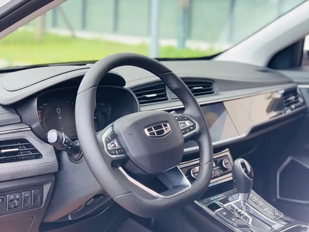 Geely Emgrand GL — миниатюра 12