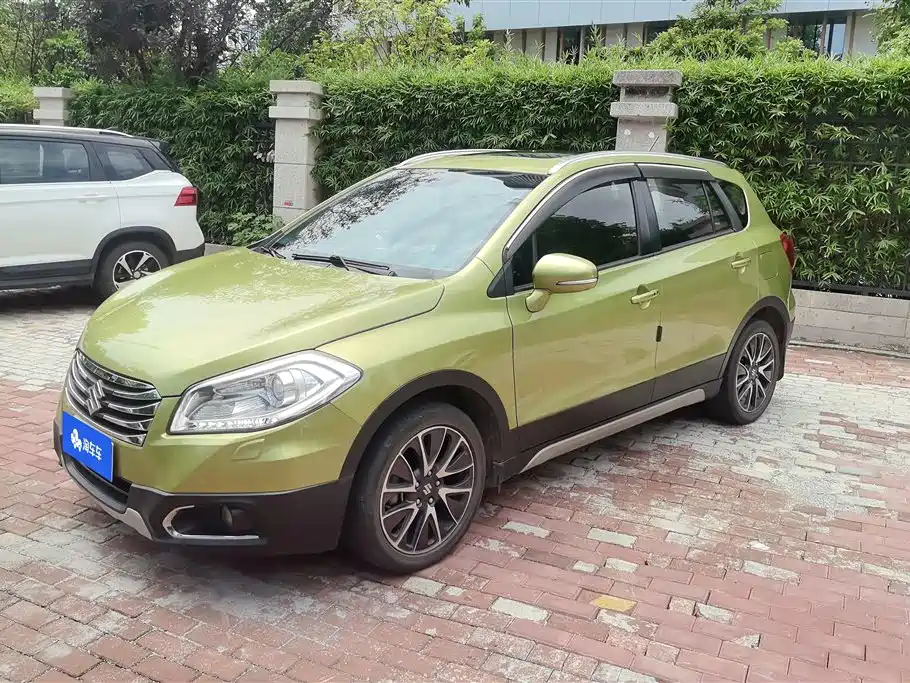 Suzuki S-Cross 2014