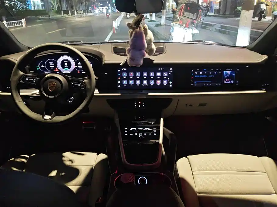 PORSCHE CAYENNE NEW ENERGY