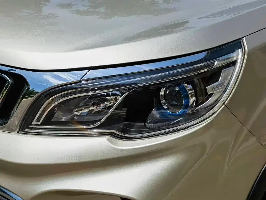 Geely Vision X3 — миниатюра 5