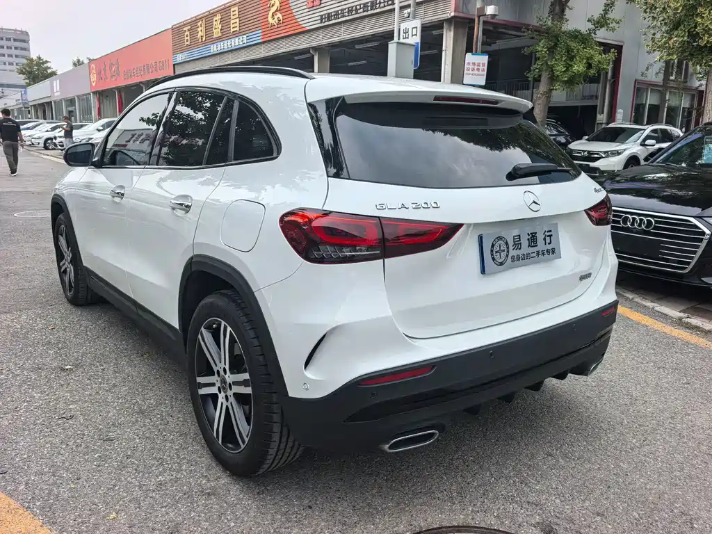 Mercedes-Benz GLA — миниатюра 15
