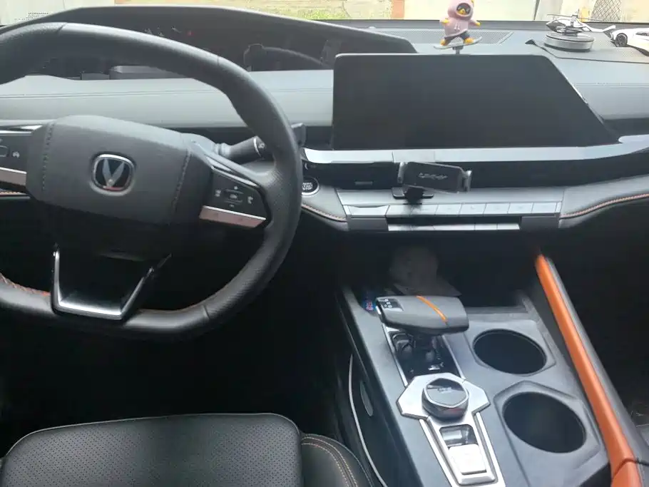 Changan UNI-V iDD — миниатюра 12