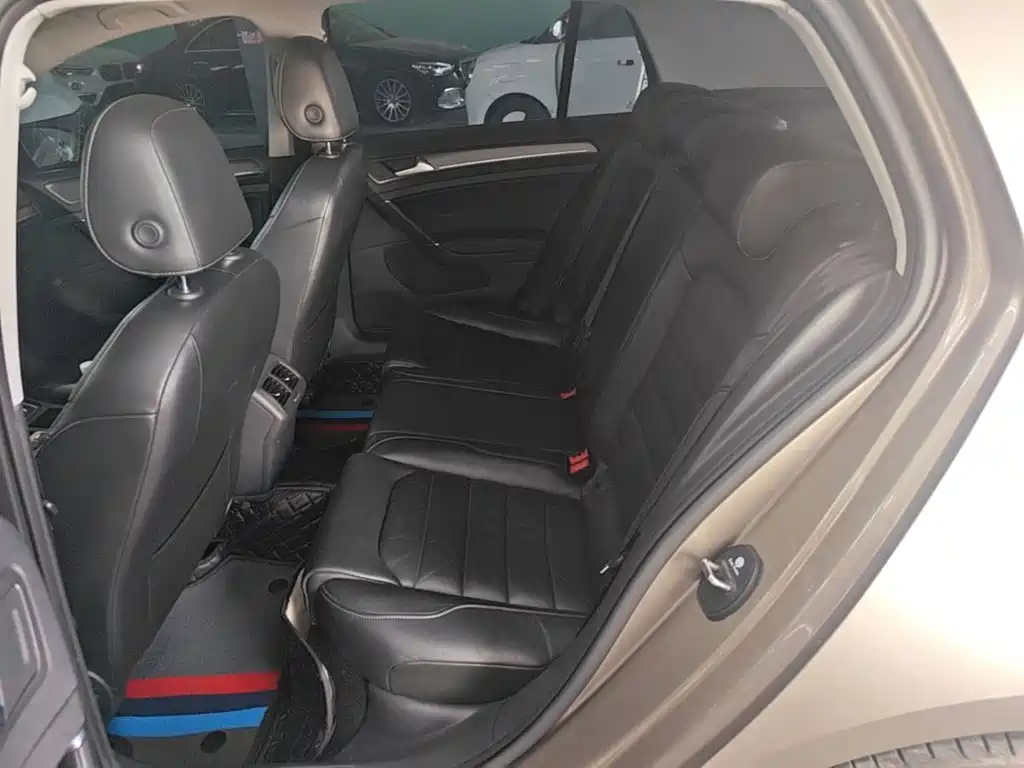 Volkswagen Golf — миниатюра 17