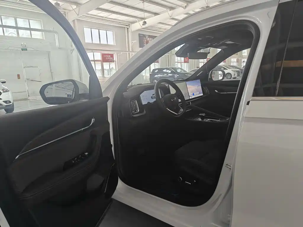Geely Monjaro L 2026 2.0TD AT