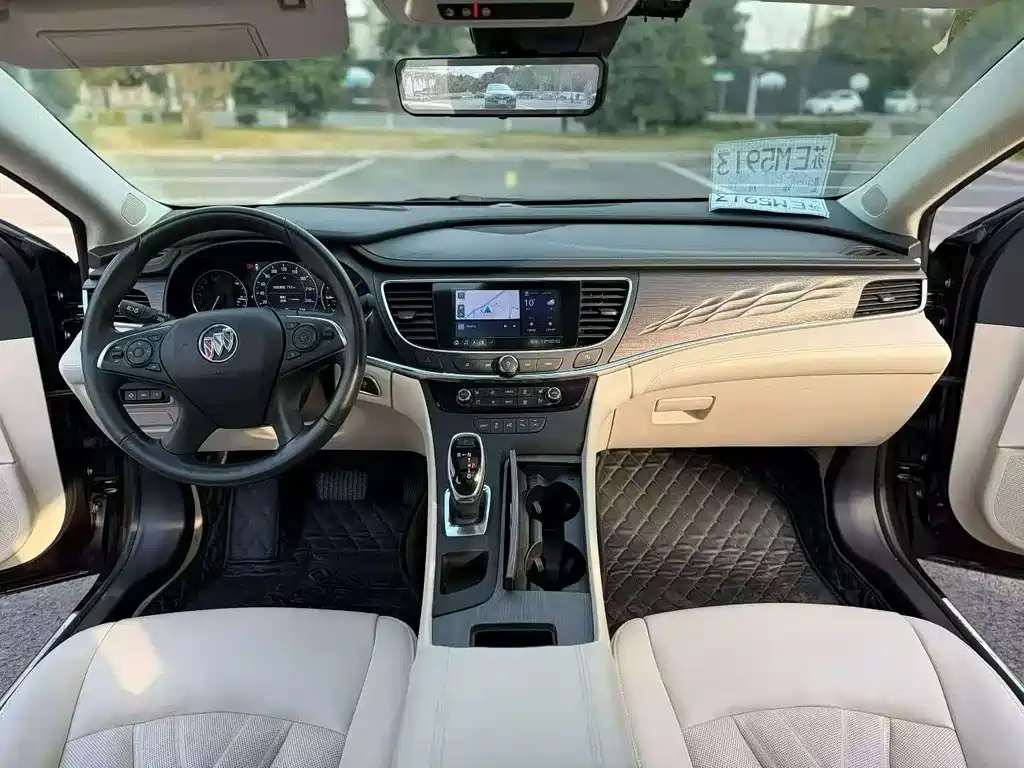 Buick LaCrosse 2021 Avenir