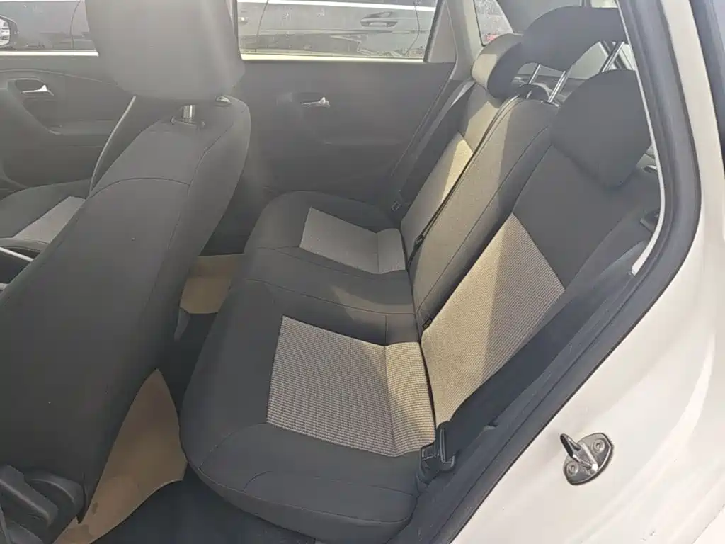 Volkswagen Polo — миниатюра 17