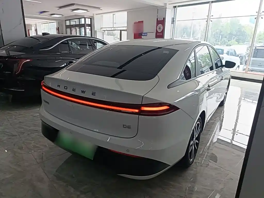 Roewe Young Wai D6 — миниатюра 7