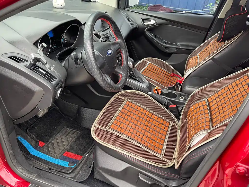 Ford Focus 2012 1.6L AT Comfort
