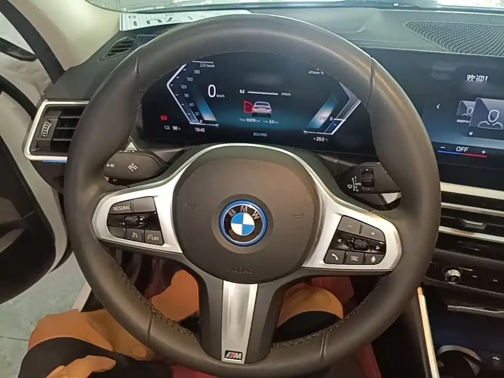 BMW i3 — миниатюра 11