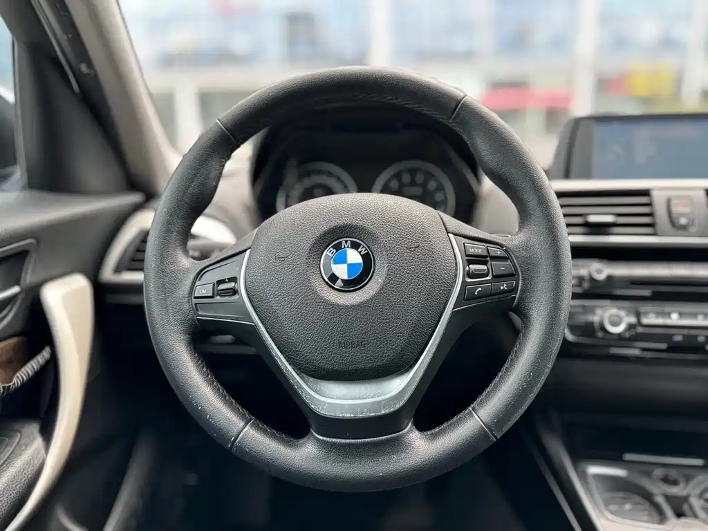 BMW 1 Series (Import) — миниатюра 15