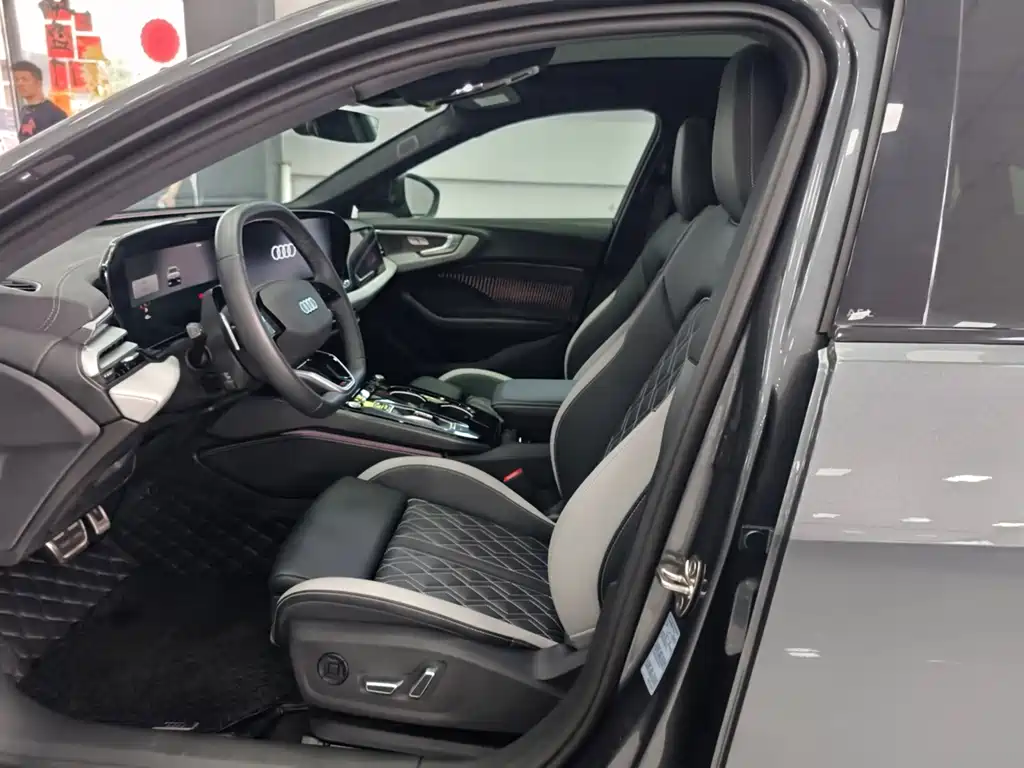 Audi A5L — миниатюра 8