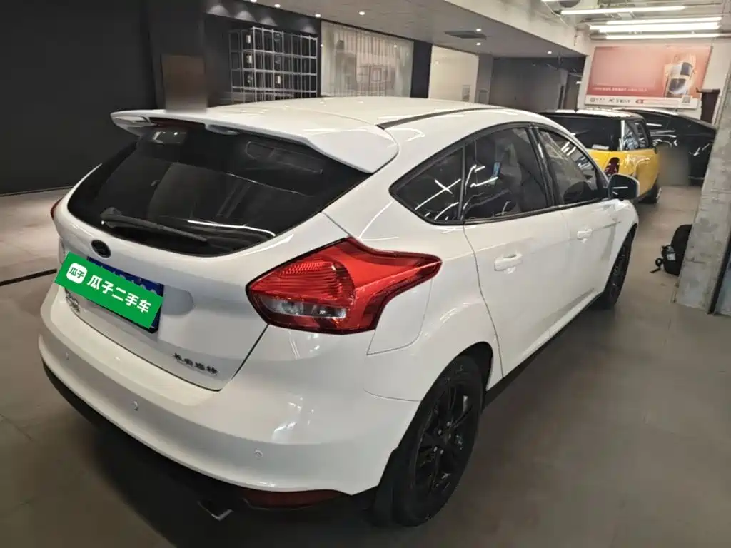 Ford Focus — миниатюра 7